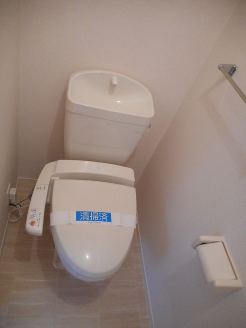 トイレ　温水洗浄暖房便座