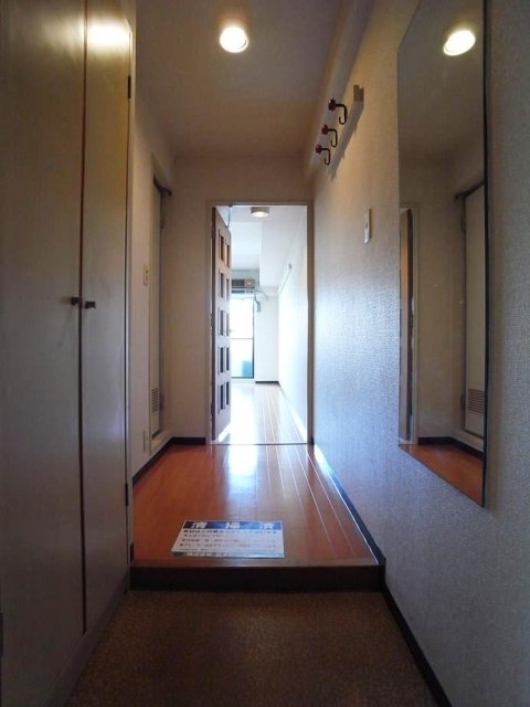 玄関　収納もある玄関です