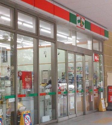 コンビニ　サンクス（コンビニ）まで110m