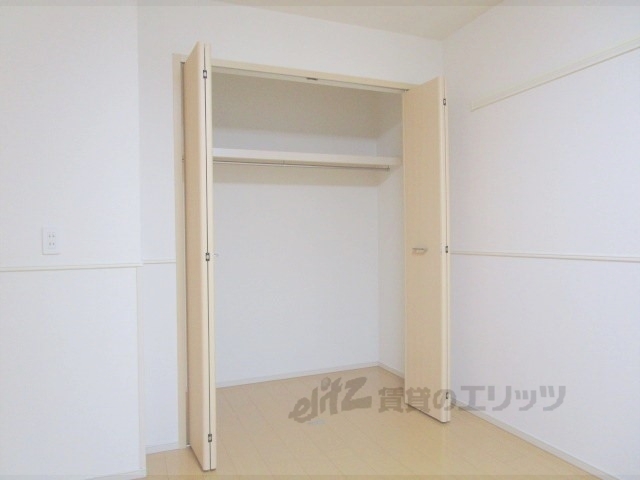 収納　洋室収納