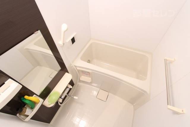 バス・シャワールーム　モデルルームの写真です