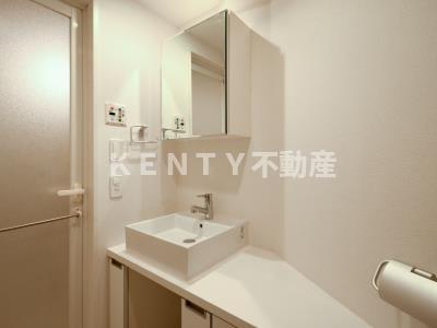 洗面設備　使いやすい洗面所です