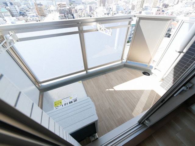 バルコニー　開放的で明るい空間を演出してくれるバルコニーです