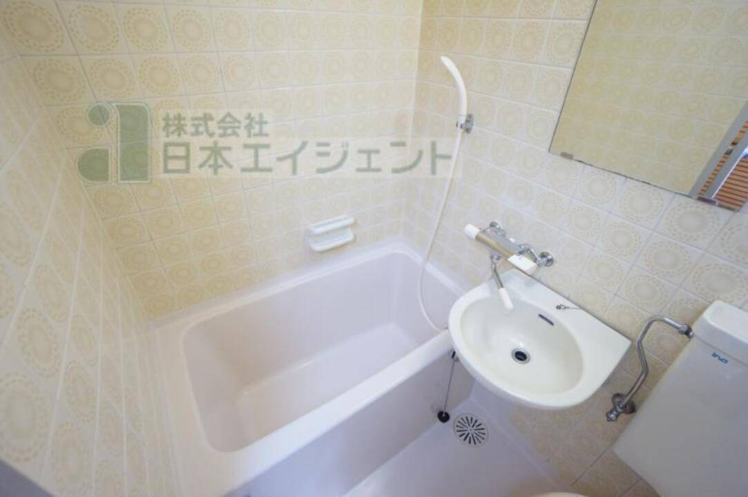 バス・シャワールーム　浴室