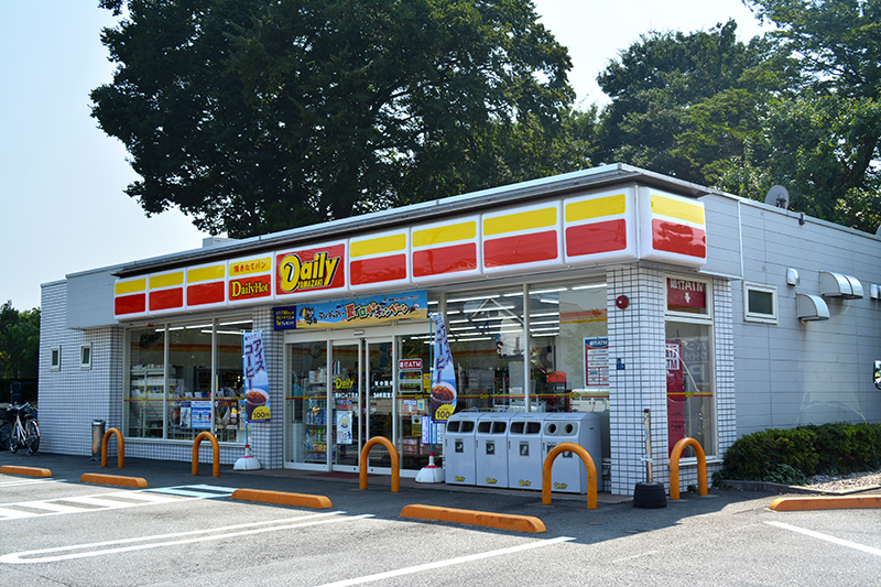 コンビニ　デイリーヤマザキ三鷹井口4丁目店（コンビニ）まで169m