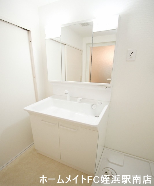 洗面設備　★やっぱり築浅は良いですね♪★参考写真