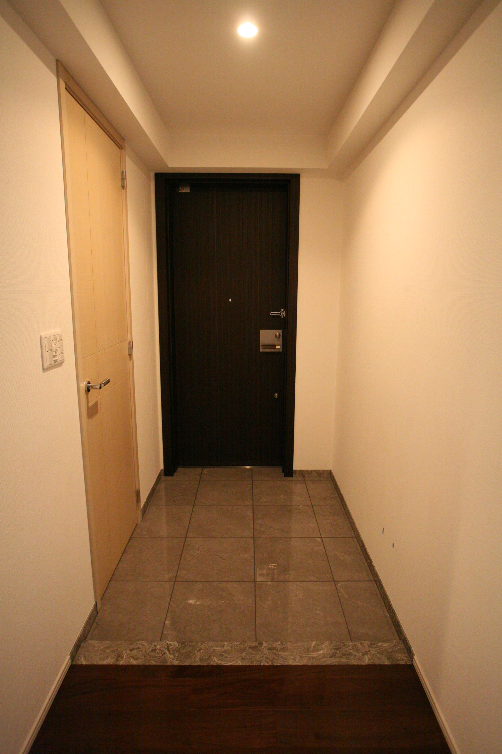 玄関　玄関※別部屋参考写真