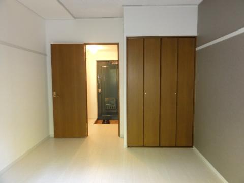 ＪＲ奈良線 宇治駅 徒歩9分 3階建 築43年の居間写真