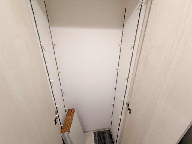 収納　大きいシューズボックスは靴がいっぱい入れれますね。