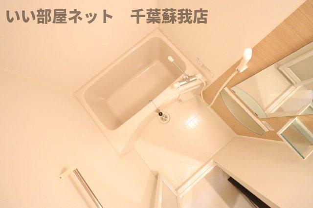 バス・シャワールーム　落ち着いた空間のお風呂です