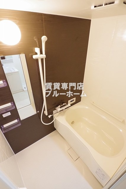 バス・シャワールーム　オシャレなバスルーム！