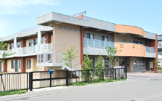 幼稚園・保育園　認定こども園北白石保育園（幼稚園・保育園）まで363m