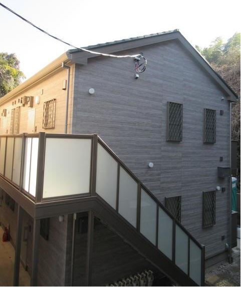 建物外観　２０１９年完成のオートロック付１LDK☆