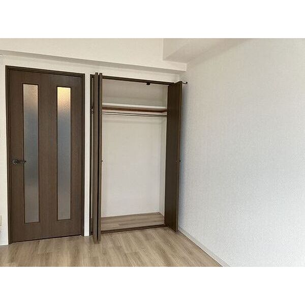 収納　クロゼット　※同タイプの部屋のお写真です