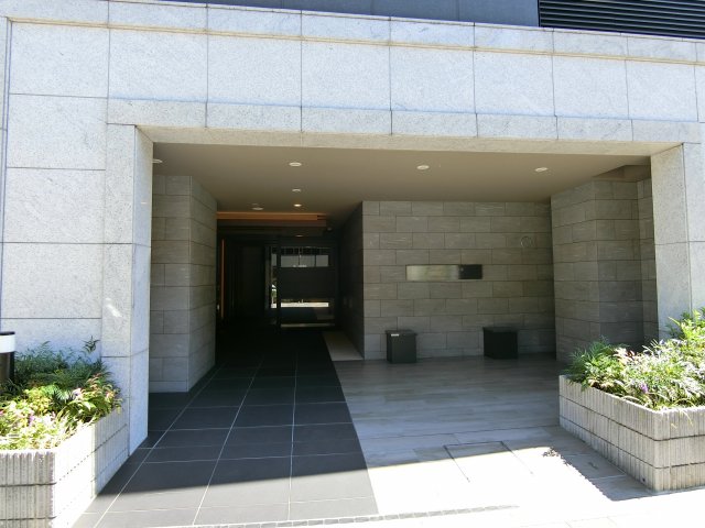エントランス　詳細は、RISUMO江坂本店→06-6155-7137まで♪