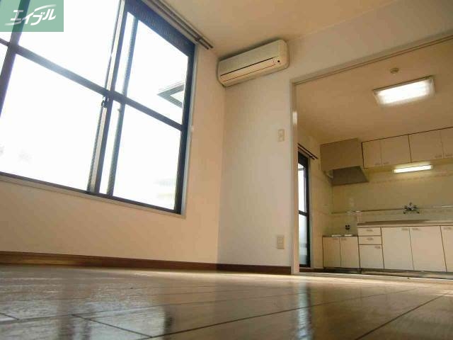 居室・リビング　同タイプのお部屋の画像です