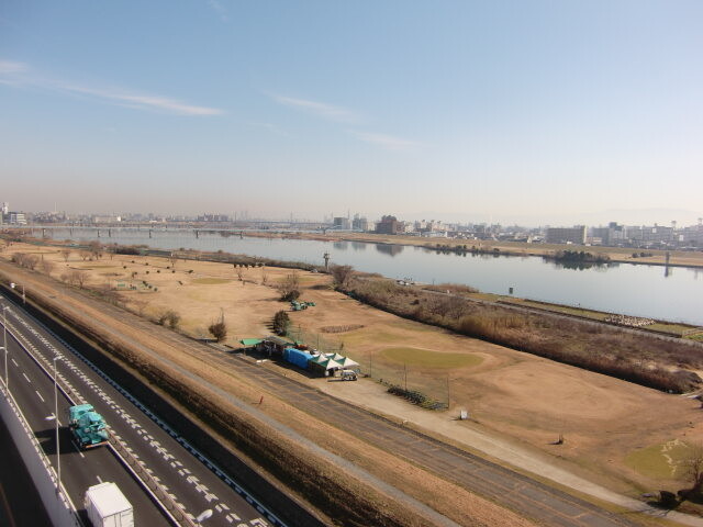 公園　淀川河川敷（公園）まで160m