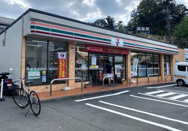 コンビニ　セブンイレブン 川崎枡形6丁目店（コンビニ）まで320m