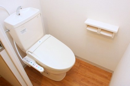 トイレ　ウォシュレット完備しています♪