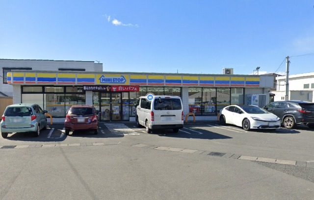 コンビニ　ミニストップ三島梅名店（コンビニ）まで194m