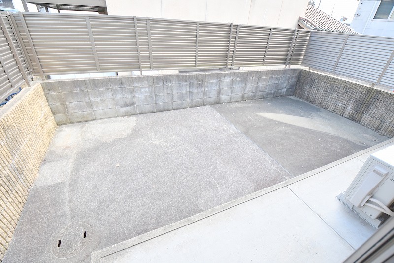 庭　お問合せはシティホーム海田センター　082-821-2227