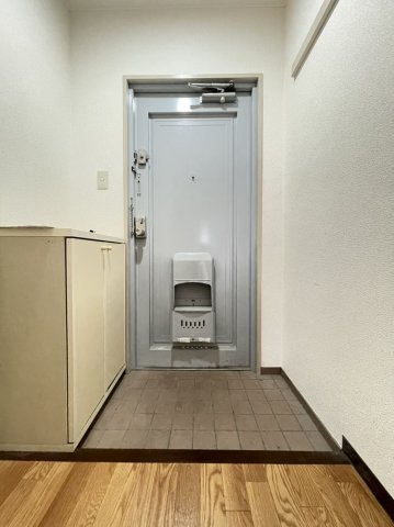 玄関　※別部屋写真