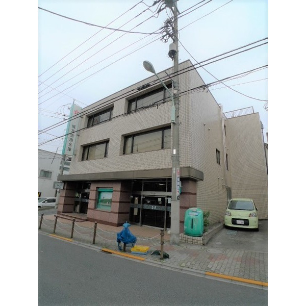 銀行　城北信用金庫赤塚支店（銀行）まで426m