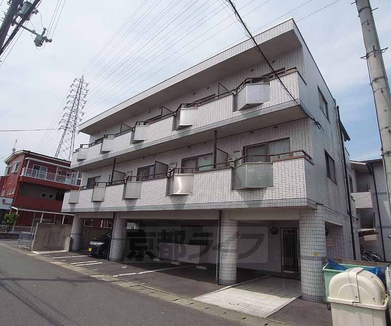 建物外観　壮大