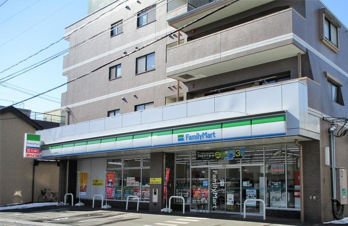 コンビニ　ファミリーマート 仙台穀町店（コンビニ）まで300m