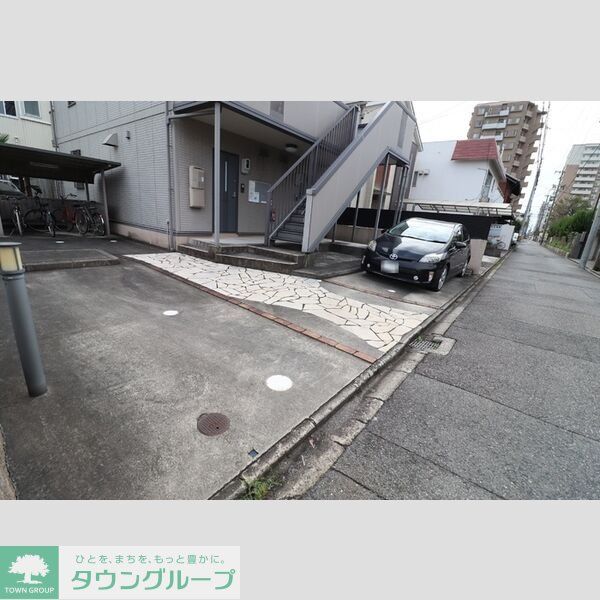 駐車場　駐車場