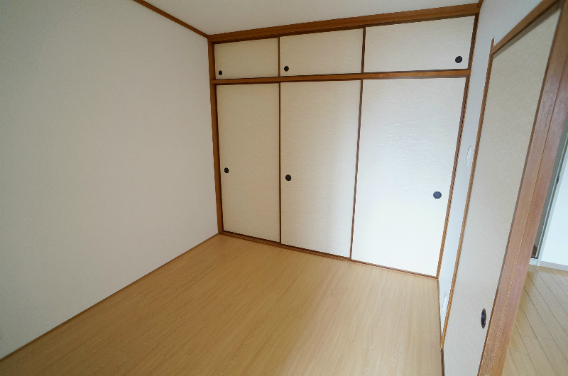 収納　洋室4.5帖の押入。