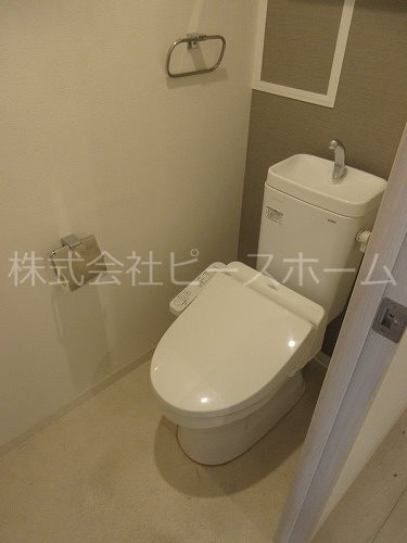 トイレ　※別号室参考写真