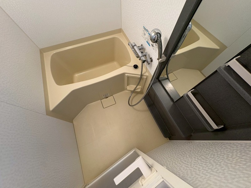 バス・シャワールーム　お風呂です。ゆっくりお風呂につかるのも体に良いですね～