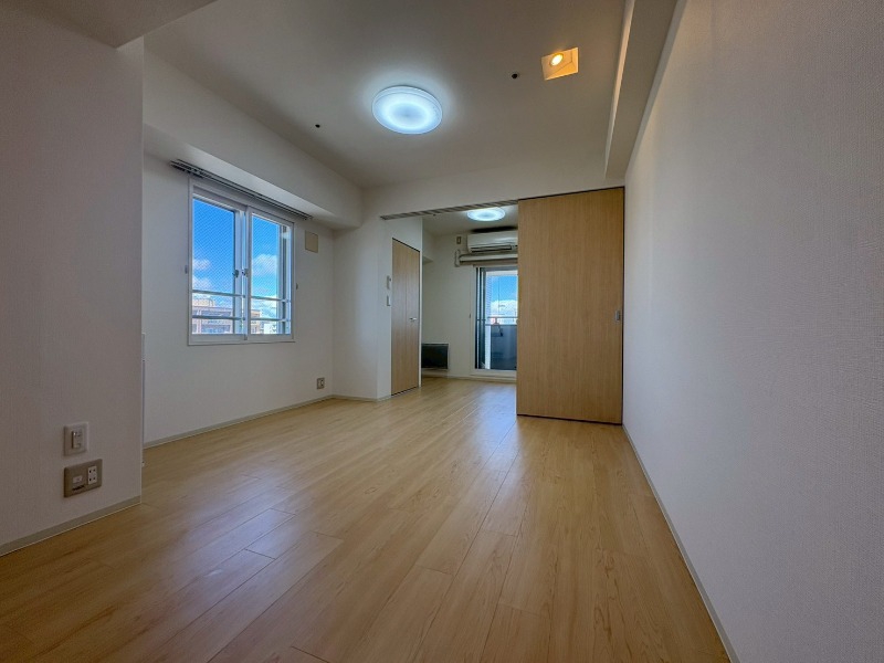 居室・リビング　広くてキレイなお部屋が広がっていて、充実した生活が送れそう。