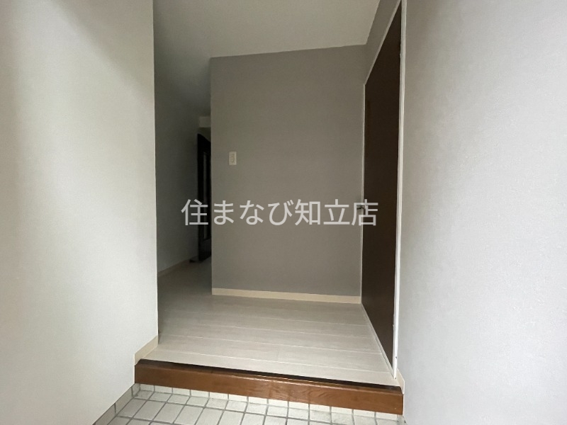 玄関　反転・同型タイプ