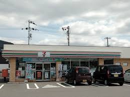 コンビニ　セブンイレブン 高松屋島西店（コンビニ）まで744m