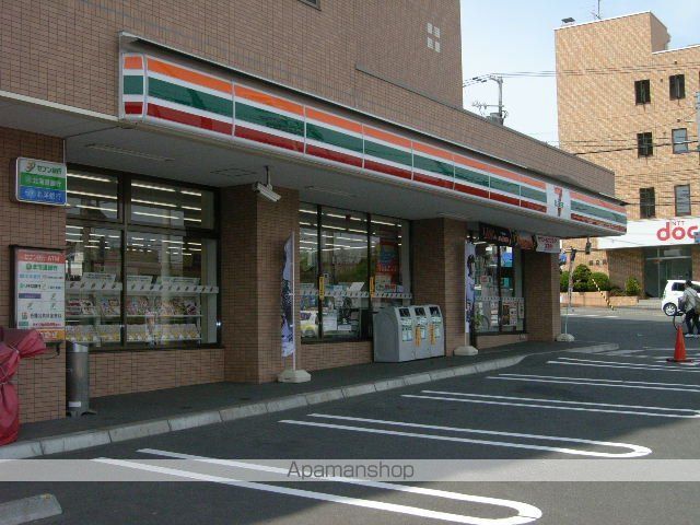 コンビニ　セブンイレブン（コンビニ）まで53m