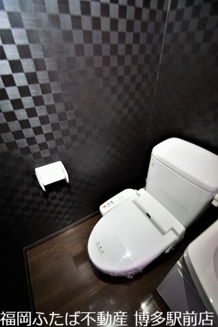 アイセレブ箱崎駅前のトイレ写真