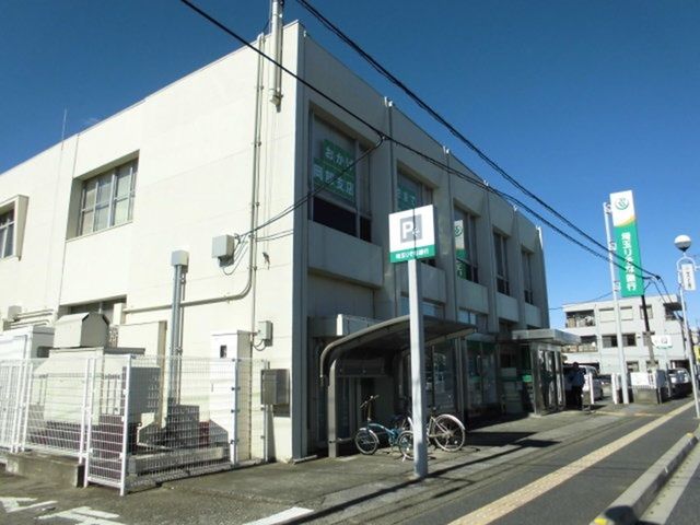 銀行　埼玉りそな銀行岡部支店（銀行）まで650m