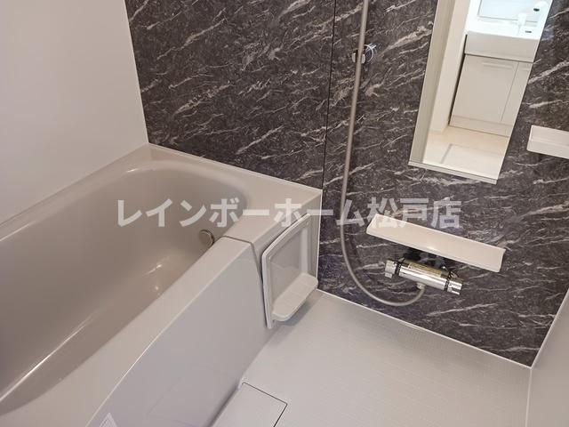 バス・シャワールーム　※同仕様施工参考写真