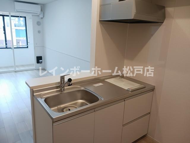 キッチン　※同仕様施工参考写真
