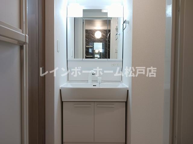 洗面設備　※同仕様施工参考写真