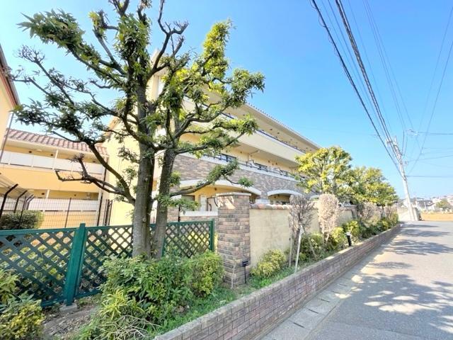 建物外観　オシャレでキレイな外観です