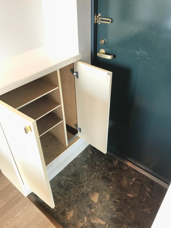 玄関　別部屋モデル写真