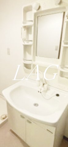 洗面設備　独立洗面台です。