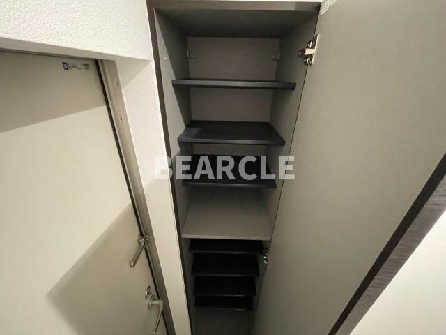 玄関　落ち着いた玄関です