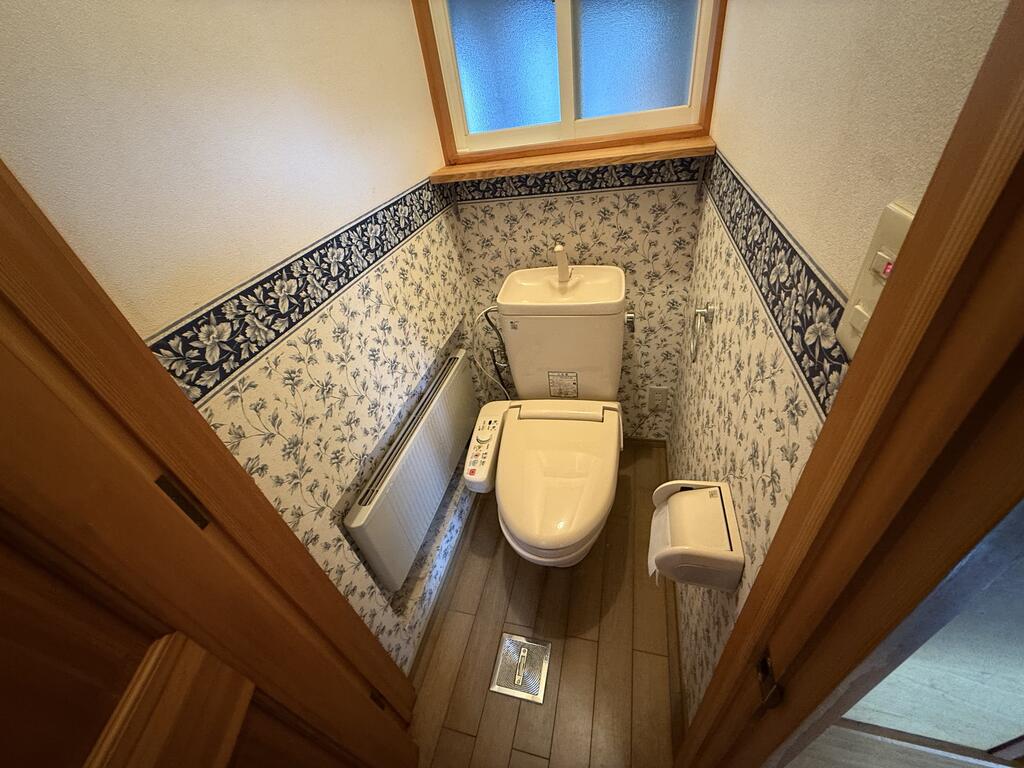 森川貸家のトイレ写真