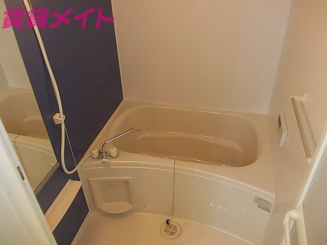 バス・シャワールーム　同タイプ部屋写真です。