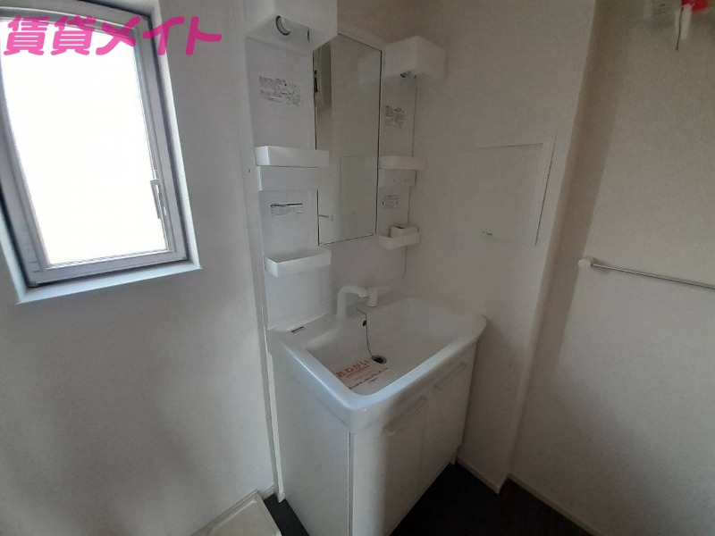 洗面設備　同タイプ部屋写真です。