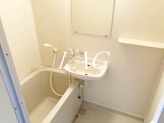 バス・シャワールーム　お風呂です。